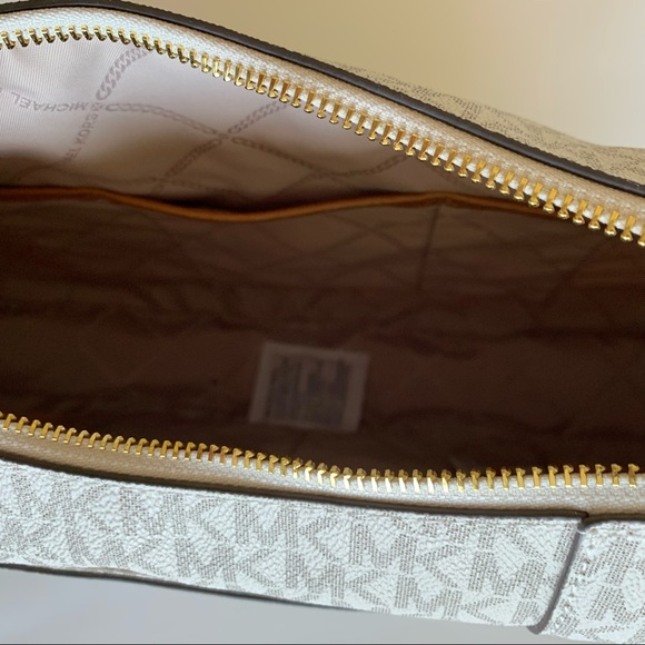 NWT Michael Kors Shoulder Bag - Picture 6 of 11